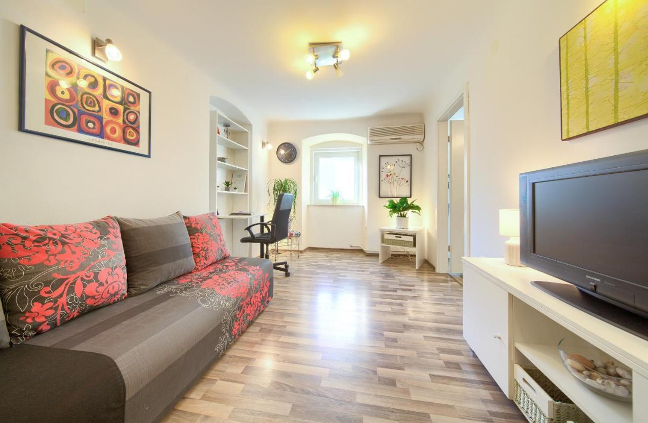 Apartment City Center Рийека Екстериор снимка